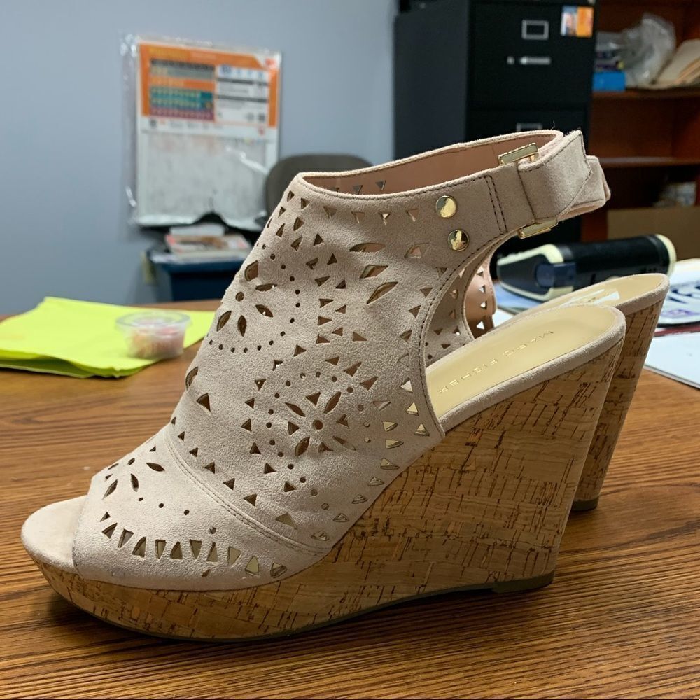 Marc Fisher Nude Suede Cut Out Cork Wedge Open Toe Sandal sz 10 EUC